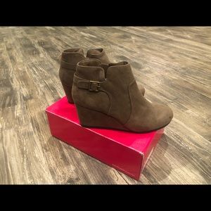 Wedge booties